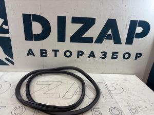 Уплотнитель двери передней левой 4F0831721A Audi A6 C6 / S6 C6 / RS6 C6