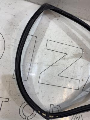 Направляющая стекла задняя левая седан 4F5839439 