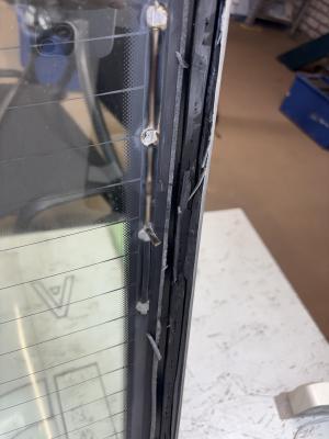 Стекло заднее 4F5845501 Audi A6 C6 седан