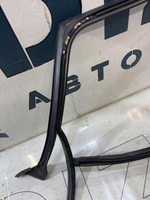 Направляющая стекла левая задняя 4F9839439 