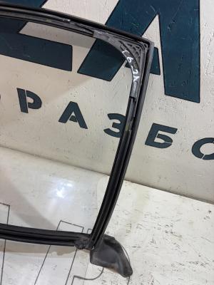 Направляющая стекла левая задняя 4F9839439 