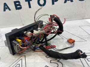 Блок предохранителей 443941822A Audi 80 B3