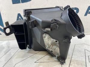 Корпус воздушного фильтра 078133837AK 