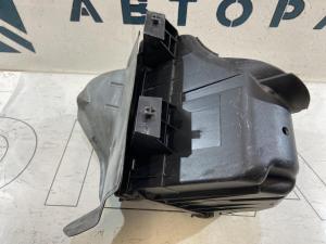 Корпус воздушного фильтра 06B133837A 