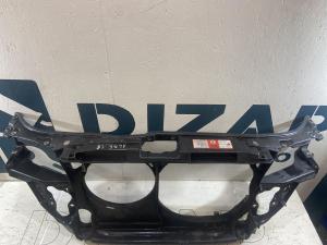 Рамка радиатора (телевизор) 8D0805594 Audi A4 B5