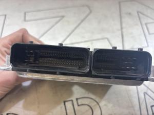 ББлок управления двигателем (ДВС) 8E0910560 Audi A4 B6