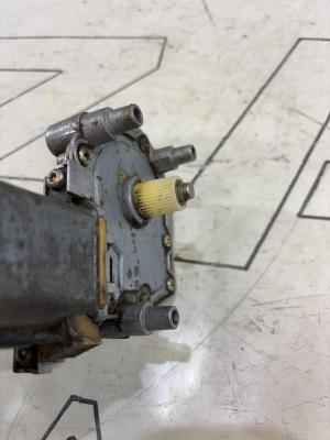 Моторчик стеклоподъемника задней левой двери 4A0959801A Audi A6 C4