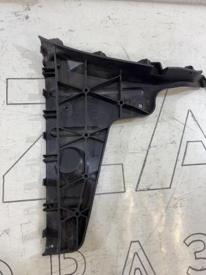 Кронштейн заднего бампера правый 8E5807454A Audi A4 B6 sedan