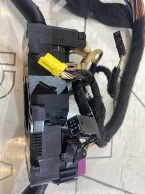 Переключатель подрулевой (стрекоза) 8L0953513H Audi A3 / S3