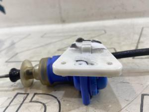 Клапан управления для двери водителя и пассажира 893862153С Audi 80 B3