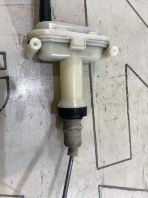 Активатор замка багажника 893862153A Audi 80 B3