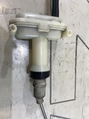 Активатор замка багажника 893862153A Audi 80 B3