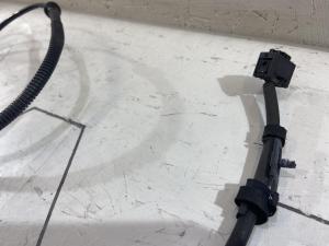 Датчик ABS задний левый 8E0927807F Audi A4 B6 / B7