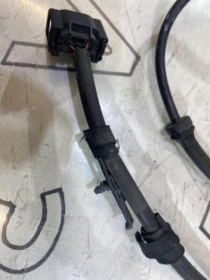 Датчик ABS задний левый 8E0927807F Audi A4 B6 / B7