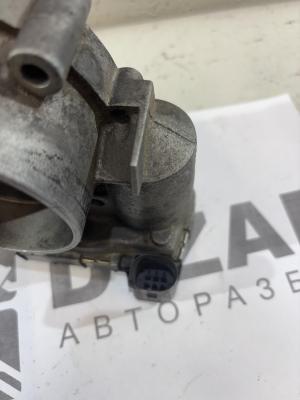 дроссельная заслонка 077133062A 