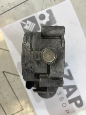 дроссельная заслонка 077133062A 