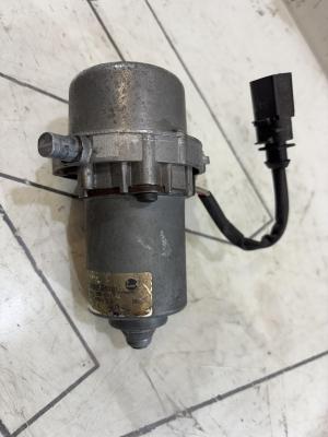 Насос вакуумный 8E0927317A Audi A4 B6