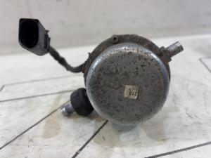 Насос вакуумный 8E0927317A Audi A4 B6