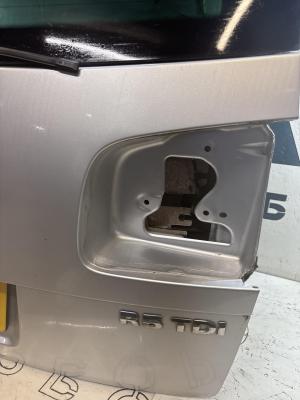 Крышка багажника  Volkswagen Touareg I