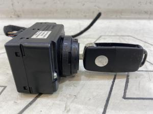 Замок зажигания с ключем 3D0905865C Volkswagen Touareg I