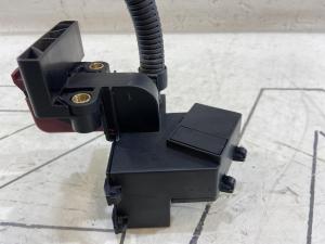 Клемма аккумулятора плюс 7L0937401 Volkswagen Touareg I