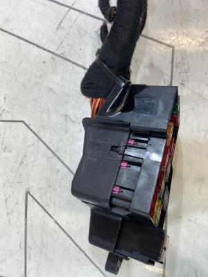 Блок предохранителей 7L0941828A Volkswagen Touareg I