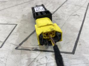 Датчик удара 4B0959643C Volkswagen Touareg I