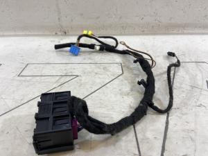 Кронштейн корпуса разъёма 7L0937545 Volkswagen Touareg I