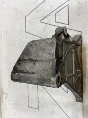 Кронштейн генератора 070903143C Volkswagen Touareg I