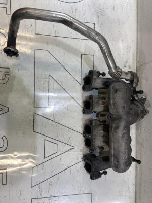 Ресивер впускной 070129713H Volkswagen Touareg I