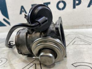 Дроссельная заслонка 070128073 Volkswagen Touareg I