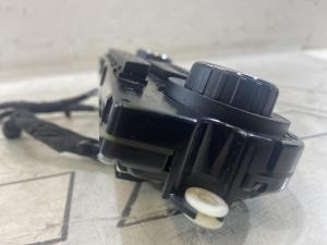 Блок управления климат контролем 3T0907044BK Skoda Octavia II рест