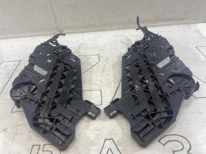 Кронштейн крепления фары левый 1Z0941613 Skoda Octavia II рест