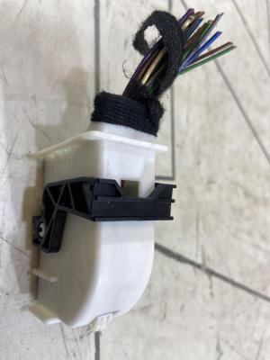 Разъём блока комфорта 1K0937702E Skoda Octavia II рест