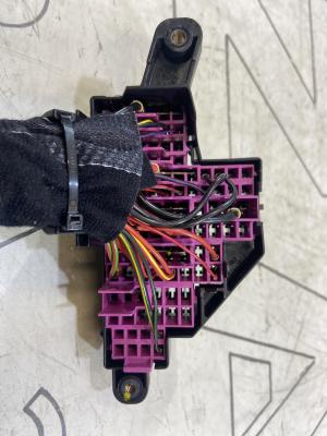 Блок предохранителей 1K2941824 Skoda Octavia II рест