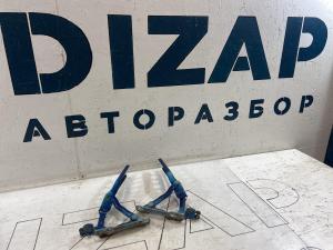 Петля капота левая/правая 1Z0823301C Skoda Octavia II рест