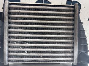 Интеркулер 8E0145806M Audi A4 B6