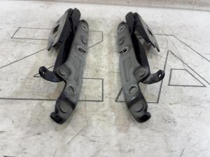 Петли крышки багажника  левая правая 4F5827302 Audi A6 C6