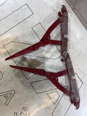 Петли крышки багажника левая правая 4F5827302D Audi A6 C6