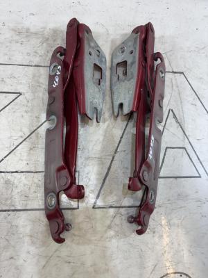 Петли крышки багажника левая правая 4F5827302D Audi A6 C6