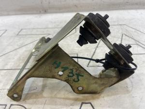 Кронштейн блока ABS 7L0614125 Volkswagen Touareg I