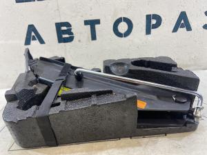 Домкрат 7L0011031B Volkswagen Touareg I