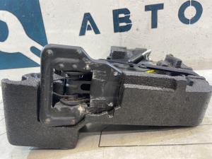 Домкрат 7L0011031B Volkswagen Touareg I