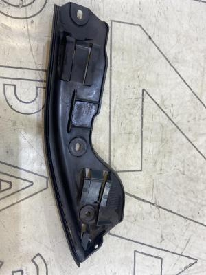 Кронштейн заднего бампера левый 7L6807393 Volkswagen Touareg I