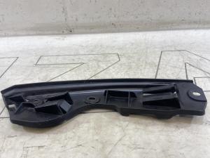 Кронштейн заднего бампера левый 7L6807393 Volkswagen Touareg I