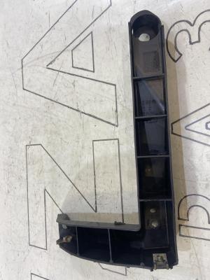 Кронштейн, направляющая заднего бампера правая 7L6807862 Volkswagen Touareg I