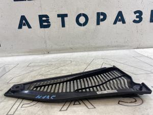 Жабо правое 7L6819729A Volkswagen Touareg I