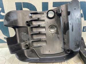 Накладка декоративная на двигатель 070103926A Volkswagen Touareg I