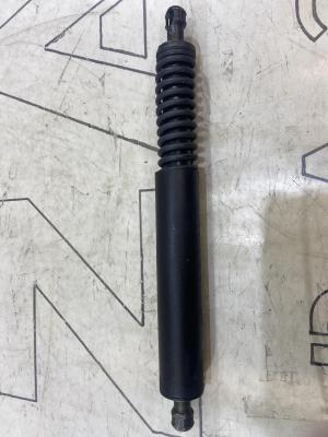 Амортизатор багажника 7L6827550B Volkswagen Touareg I