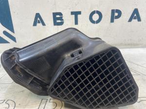 Воздухозаборник 7L0819049A Volkswagen Touareg I